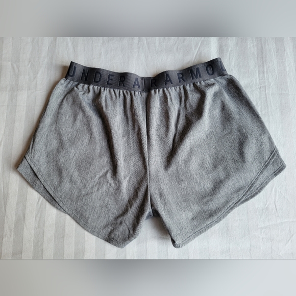 Size S Under Armour Shorts. Like New. - Picture 2 of 4